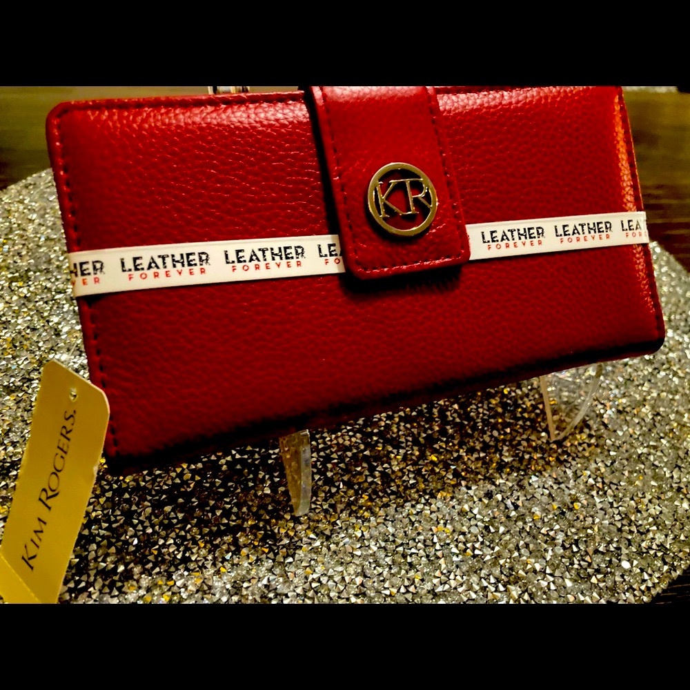 KIM ROGERS SLIM CHECKBOOK RED NWT